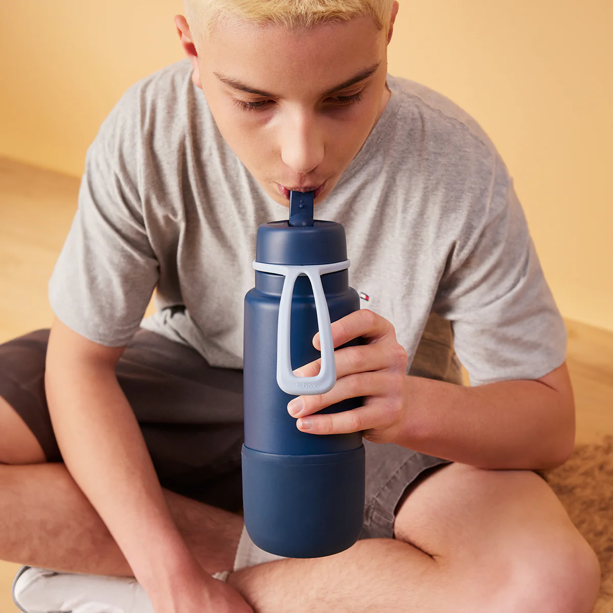 34oz insulated flip top bottle bumper - midnight - Image 3