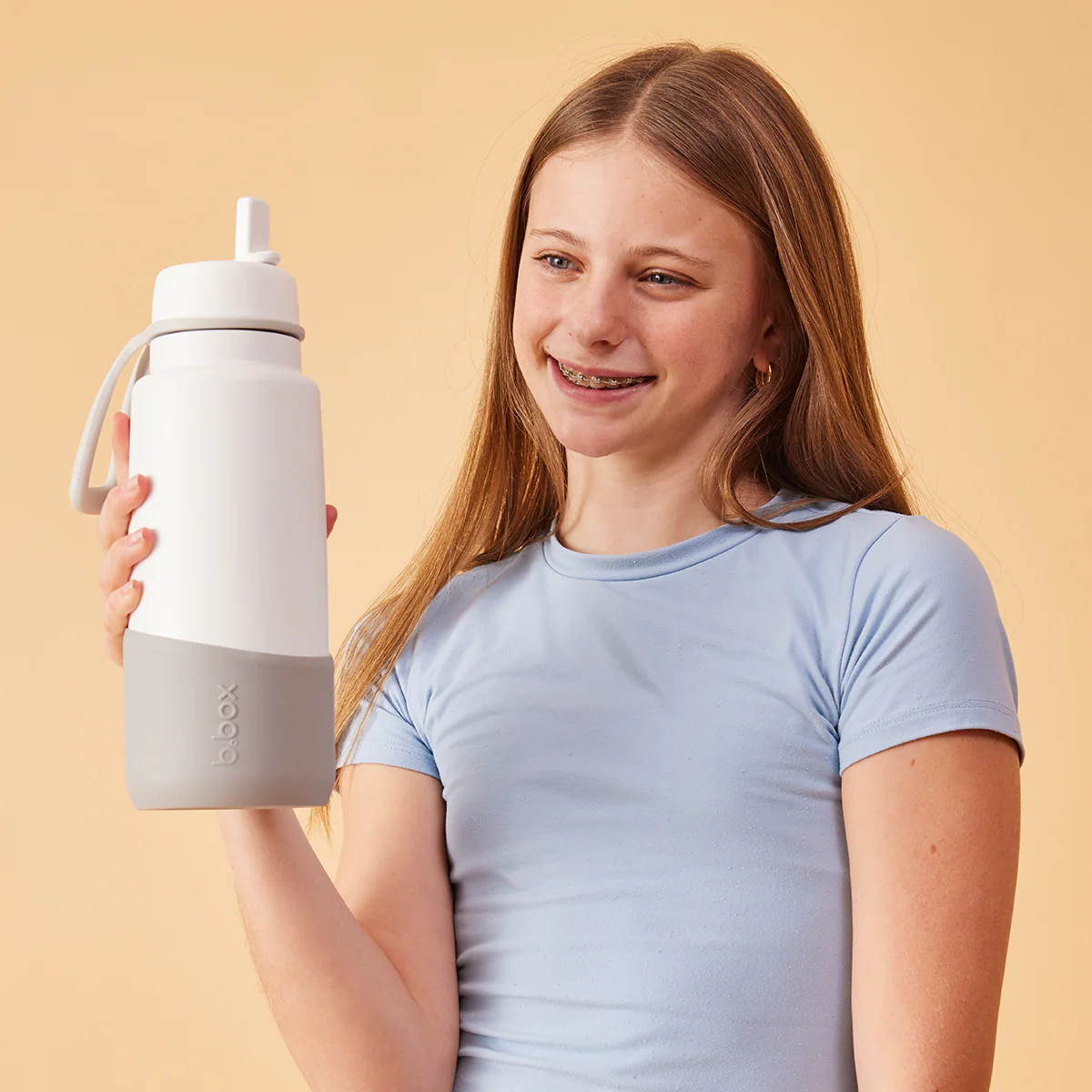 34oz insulated flip top bottle bumper - shadow - Image 3