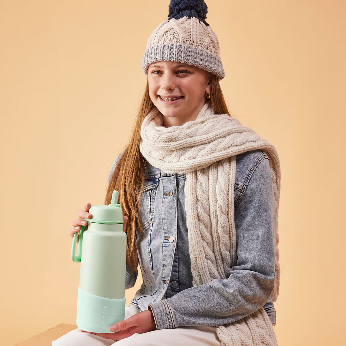 34oz insulated flip top bottle bumper - spearmint - Image 3