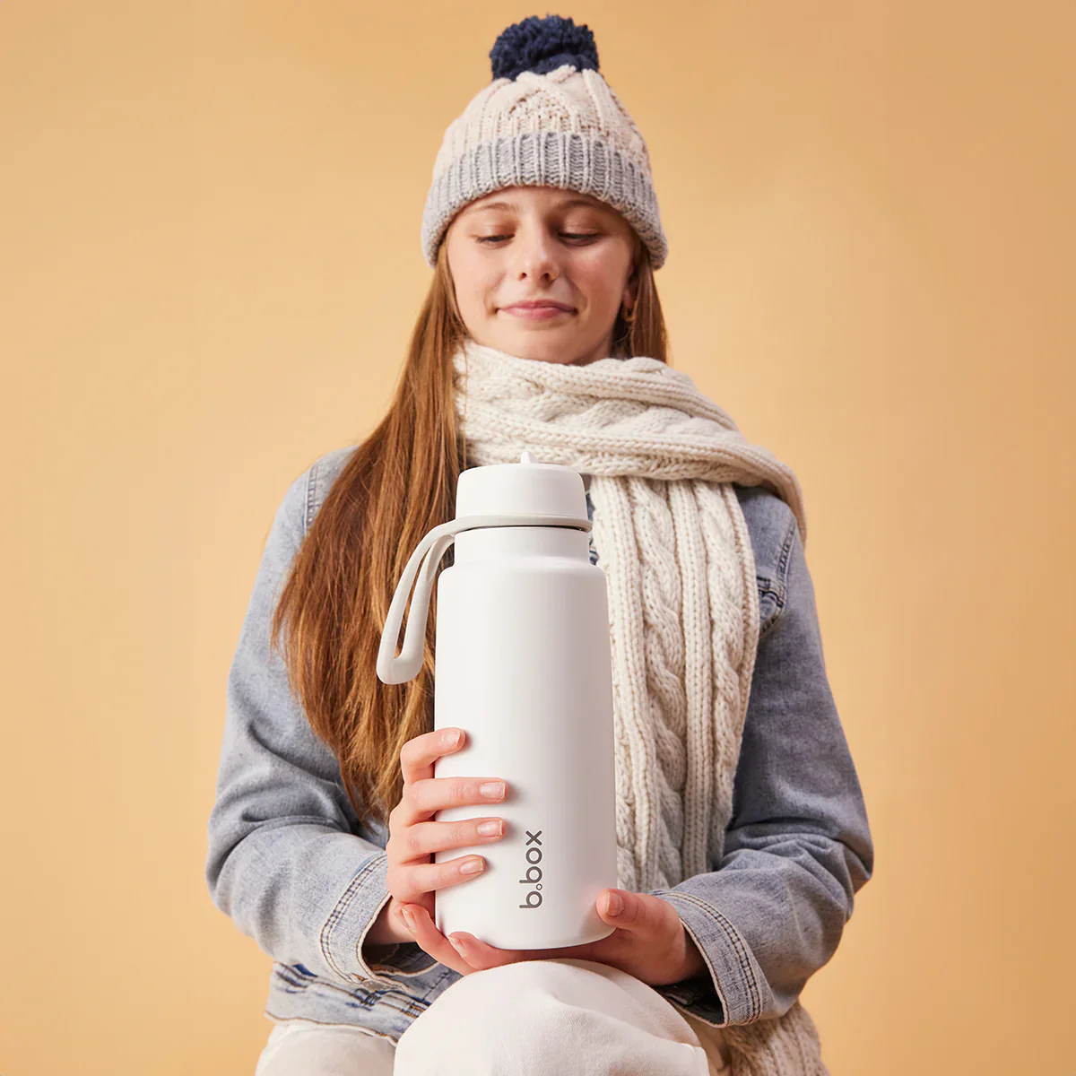 34oz insulated water bottle with flip top - shadow - Image 3