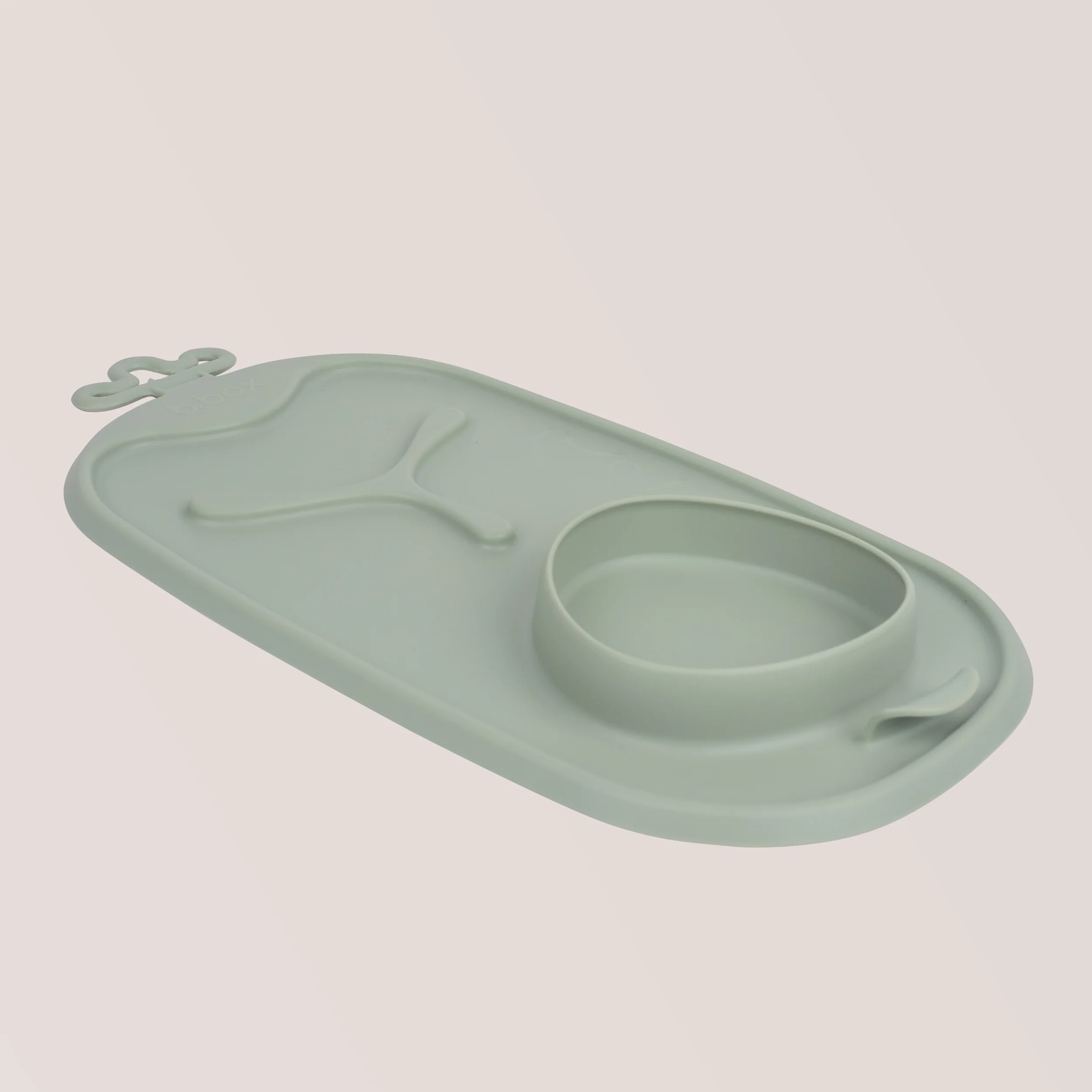 roll + go mealtime mat - sage - Image 3